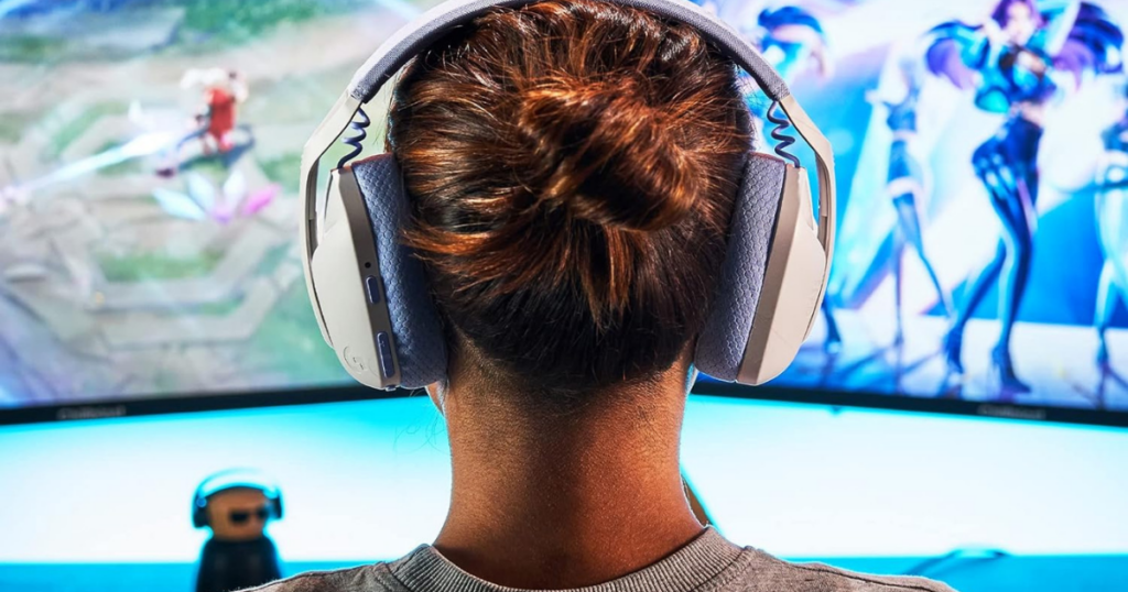 Logitech G435 wireless gaming headset