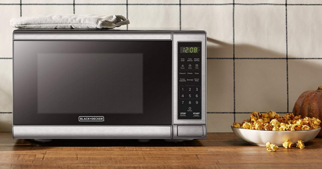 BLACK+DECKER EM720CB7 Digital Microwave Oven